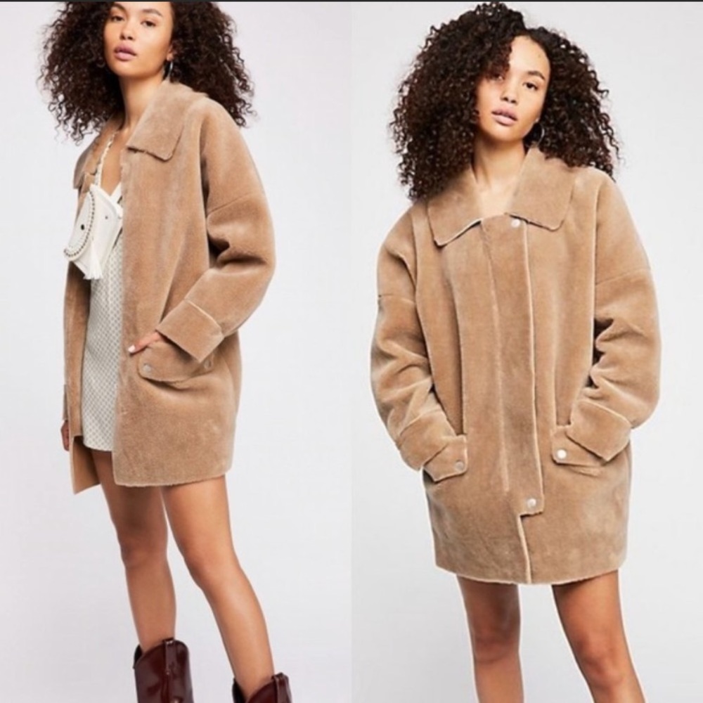 Free People Lindsay tan faux fur fleece coat / jacket | trench | sz medium